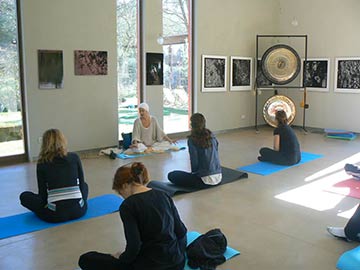 Una lezione di Kundalini Yoga a Formello